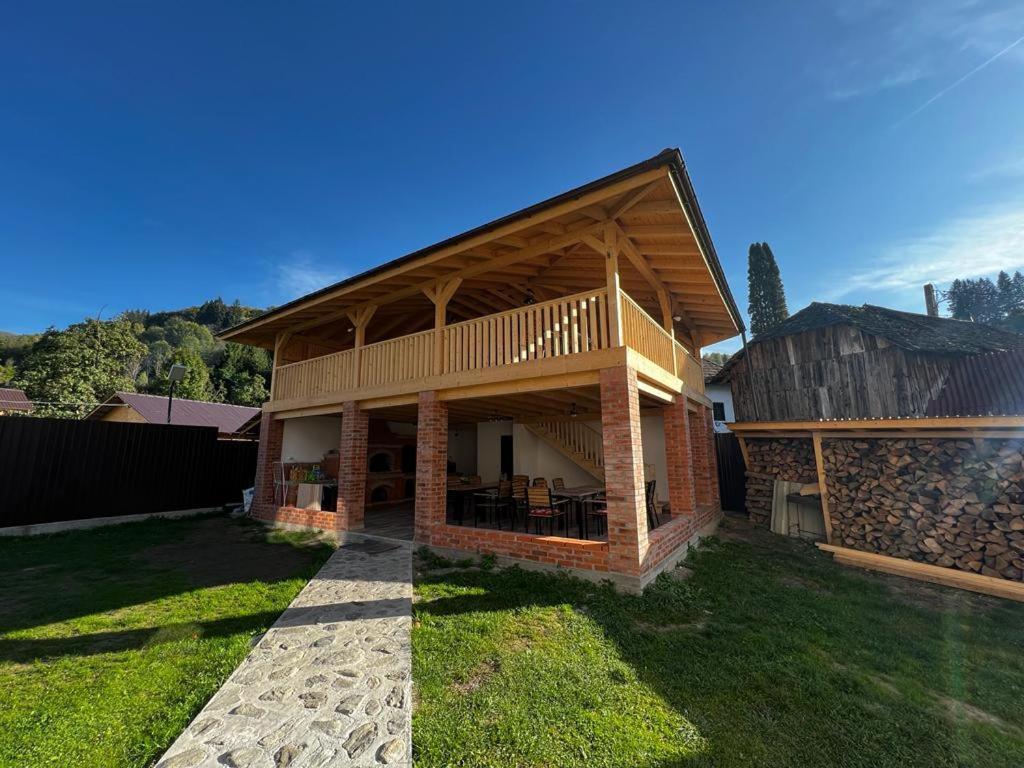 Отель Casa Bujor De Munte Dragoslavele Экстерьер фото
